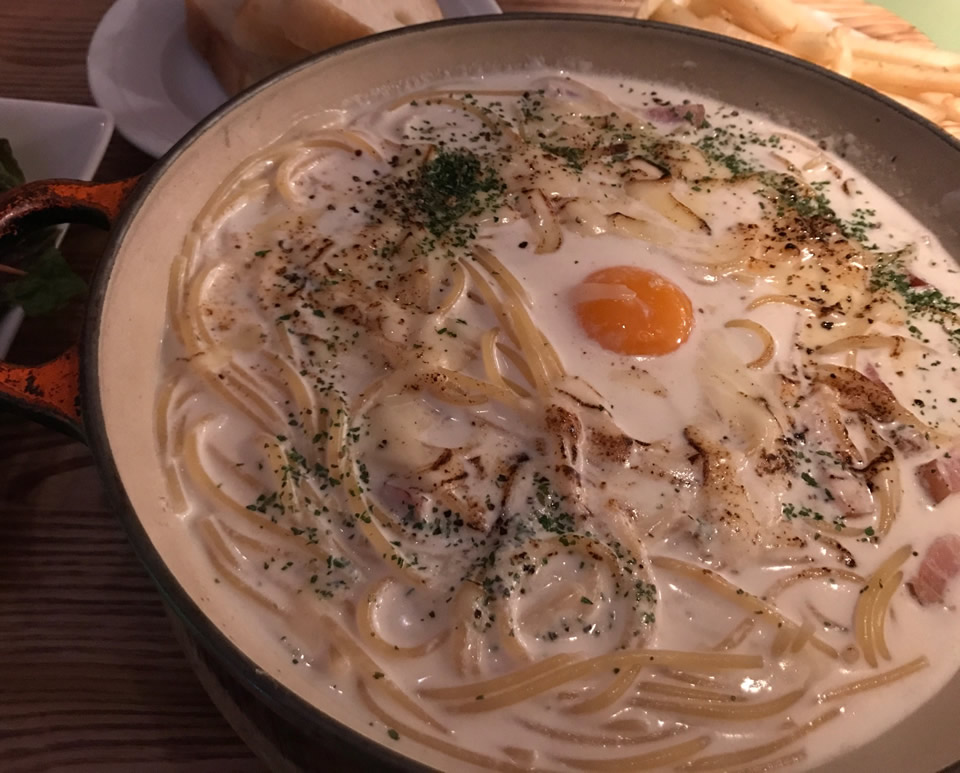 タントタントの鉄鍋パスタ